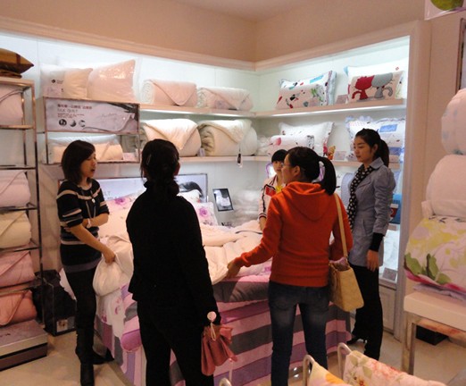 澧縣紫羅蘭家紡專賣店創(chuàng)銷售奇跡，揭秘家居用品市場的新突破